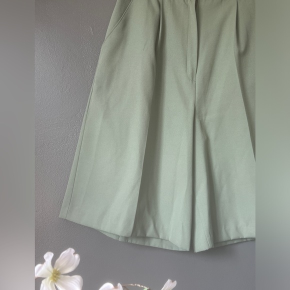 SHELLY DAVID- Bermuda Shorts/ City Shorts - Picture 3 of 5